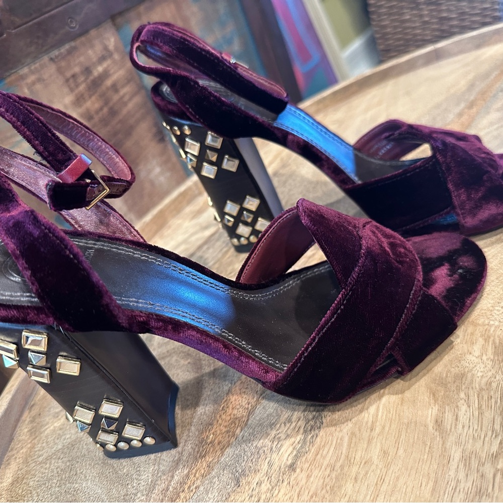 Tory Burch Rich Maroon Velvet Gold Studded Block Heels. Luxurious. U.S. 7.5